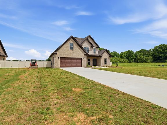 3rd image of 799 Tipton Rd