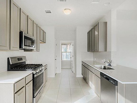 5th image of 17921 Cipresso Way