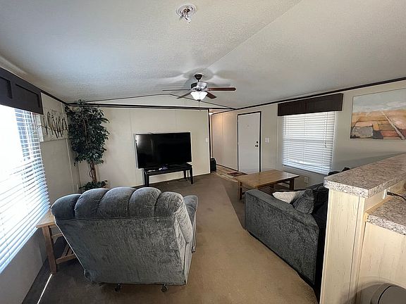 3rd image of 557A N Quailrun Ave