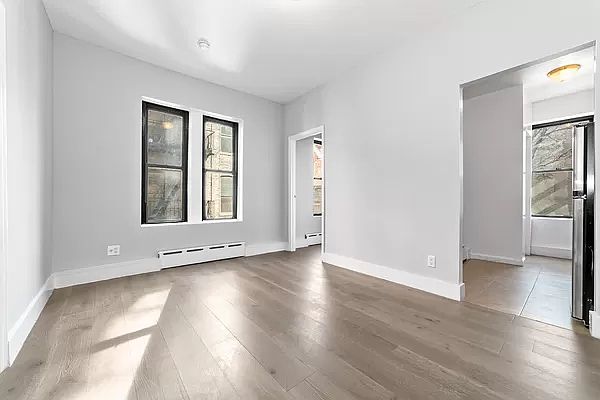 1st image of 215 E 117th St APT 28