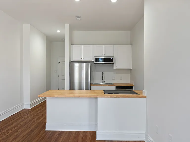 1619 W Grace St — Photo 26