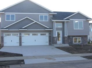 9147 Golden Pond Ln, Monticello, MN 55362