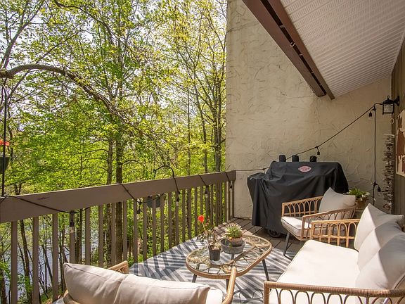 4th image of 151 Overlook Road #B