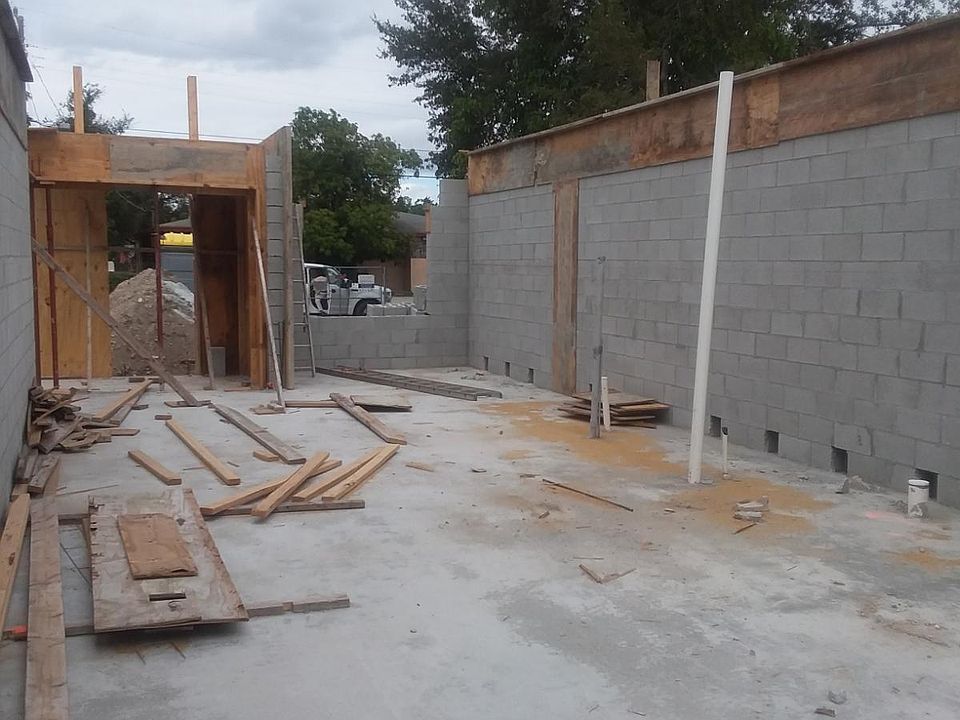 2nd image of 1218 NE 112th St