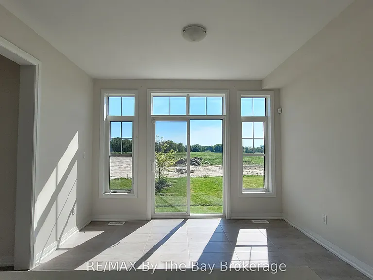 194 Union Blvd — Photo 12