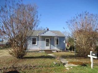 21522 Perdue Ave, South Chesterfield, VA 23803