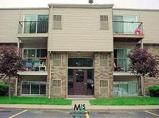 38280 Fairway Ct, Clinton Township, MI 48038