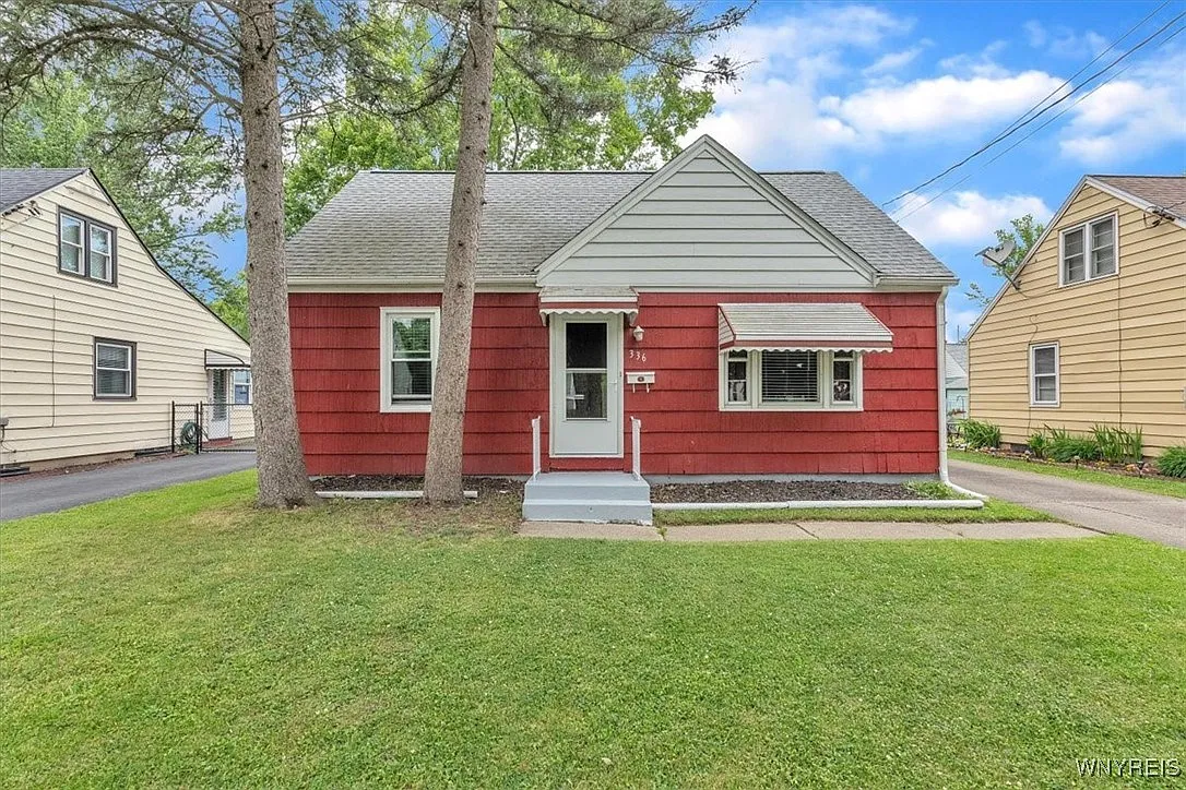 336 Linwood Ave photo 1