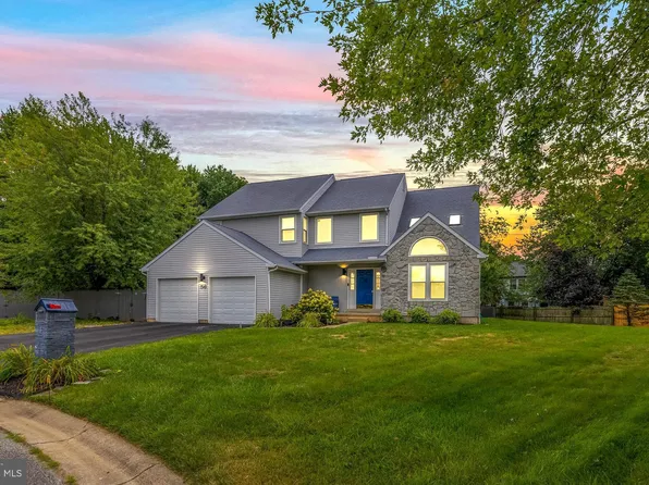 56 Owls Nest Cir, Bear, DE 19701