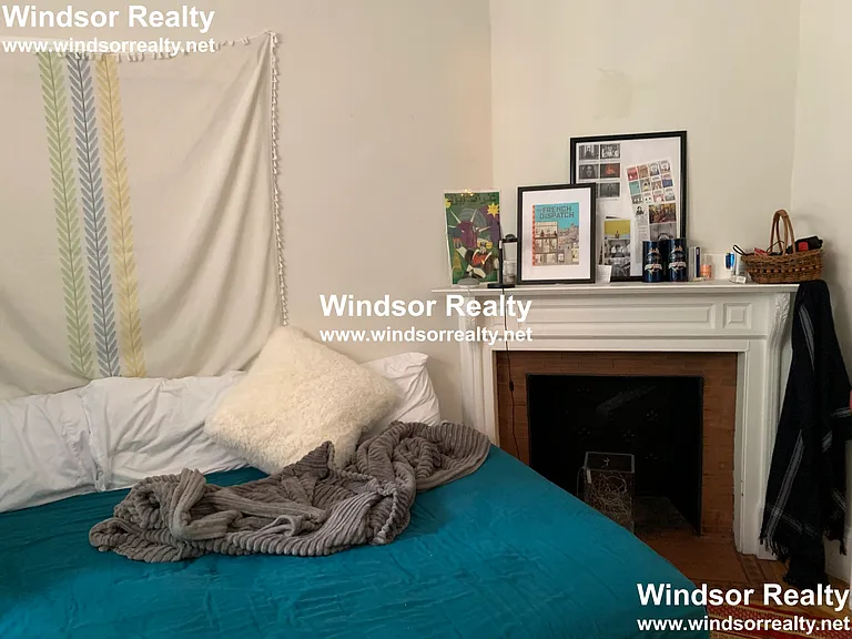 76 Oxford St #1 — Photo 15