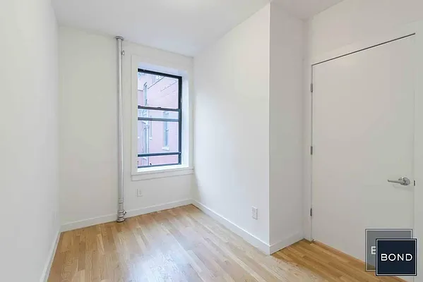 Rented by Bond New York | media 4