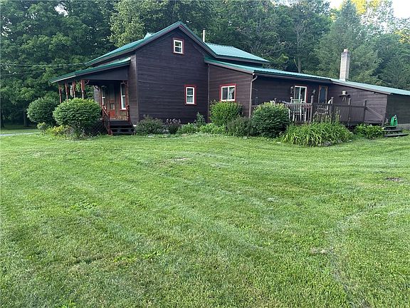 4th image of 160 Martin Rd