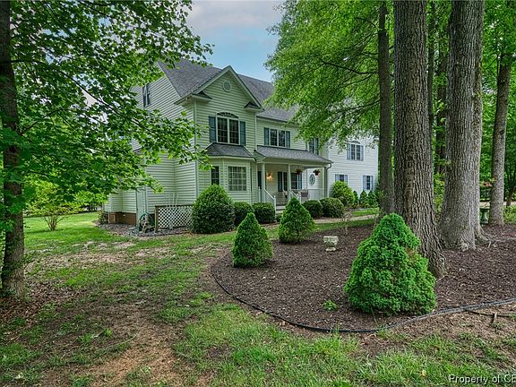 3rd image of 1619 Olde Links Dr