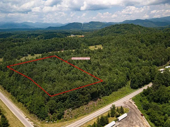 Upper Roberts Branch Rd, Weaverville, NC 28787