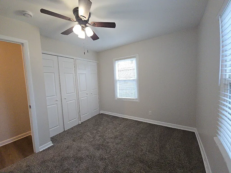 981 Olympia Dr — Photo 18