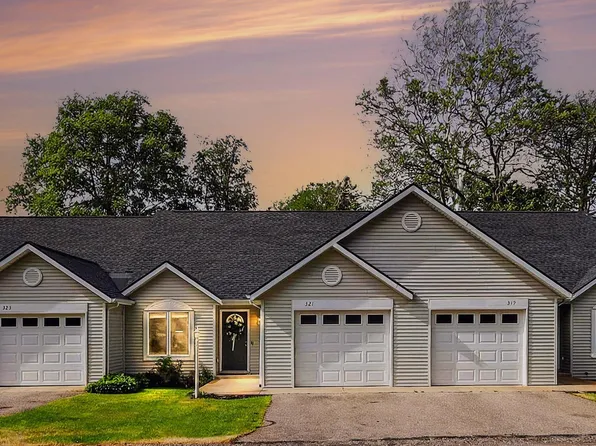321 Nestlewood Dr, Holland, MI 49424