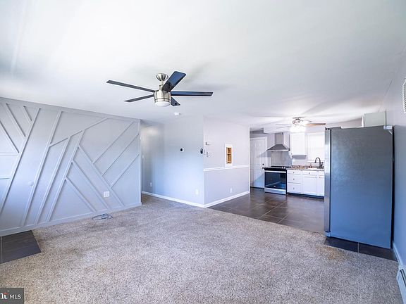 3rd image of 3301 Glenrose Ave