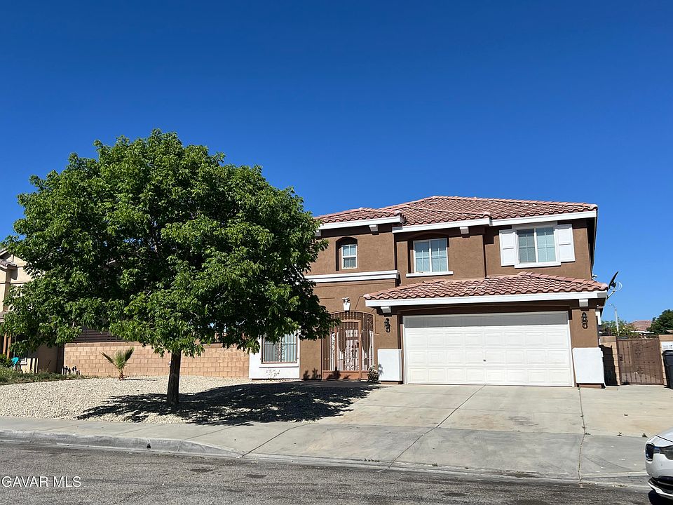 1st image of 45123 Palm Ln