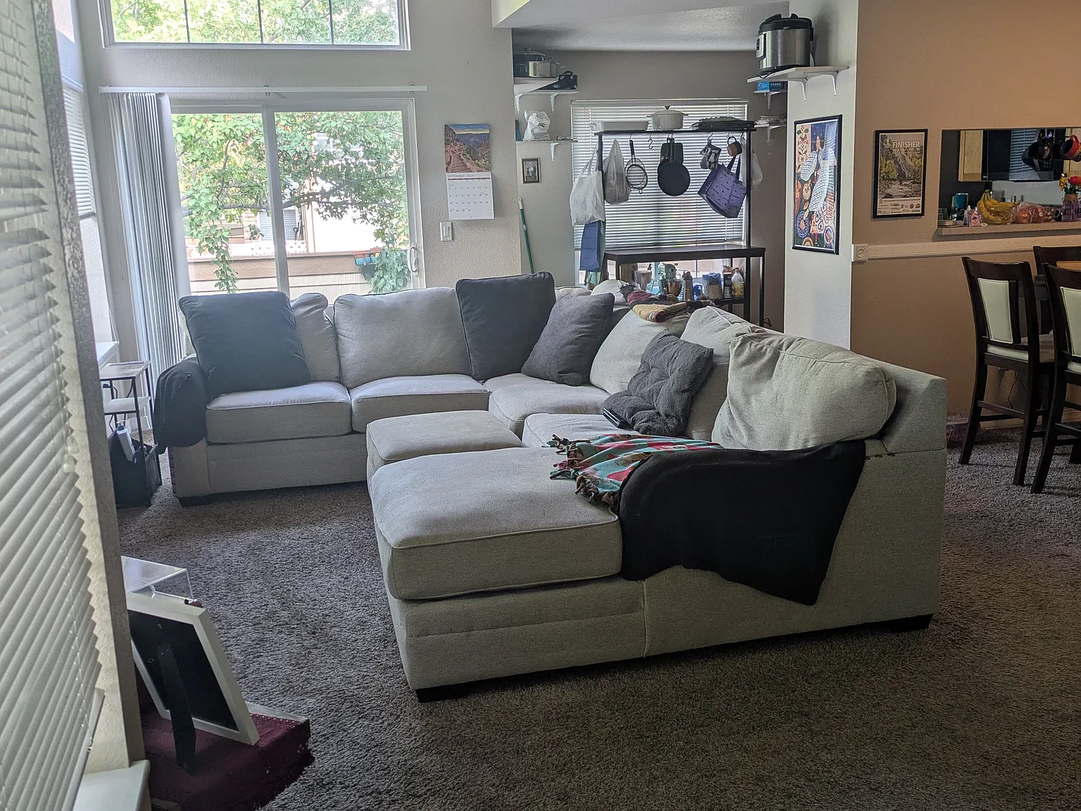 3 bed, 2.5 bath, 1705 sqft, $2,500 — Photo 2