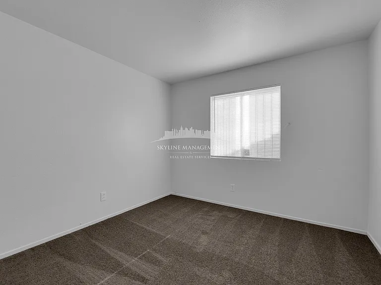 833 Camden Yard Ct — Photo 45