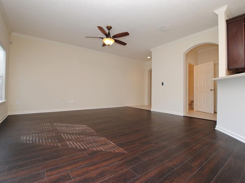1st image of 417 Southwood Way