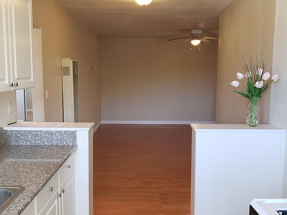 5th image of 7019 Coldwater Canyon Ave APT 7