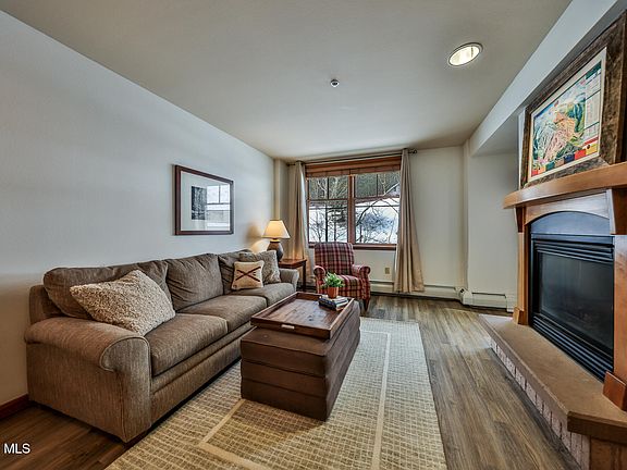 5th image of 401 NYSTROM Lane #1407