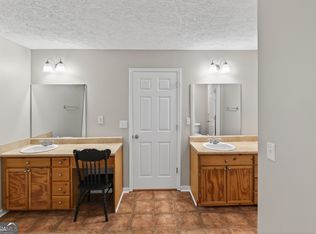 1633 Cole Creek Rd, Dallas, GA 30157