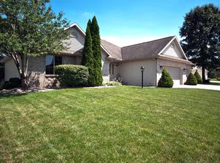 57360 Orchard Ridge Dr, Elkhart, IN 46516