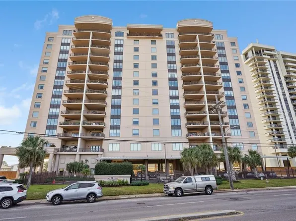 232 Lake Marina Ave APT 8D, New Orleans, LA 70124