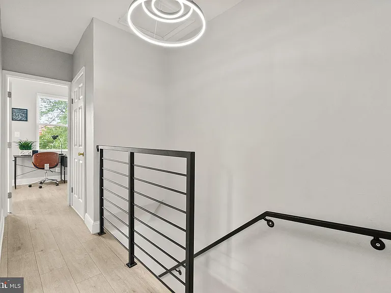 6314 7th St NW #UPPER LEVEL — Photo 36