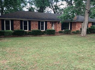 1434 Heritage Dr, Manning, SC 29102