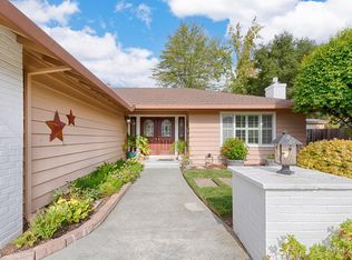 7125 Fairfield Dr, Santa Rosa, CA 95409