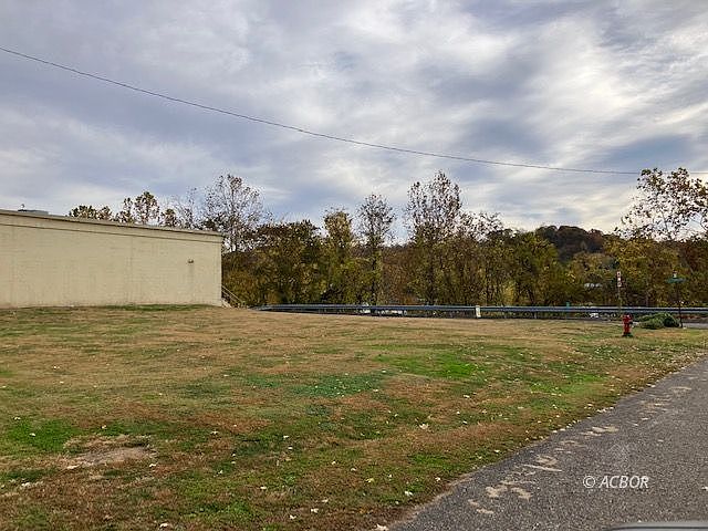 2nd image of S Front St