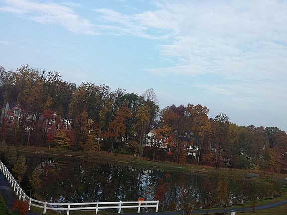 3rd image of 12683 Lakeside Ct