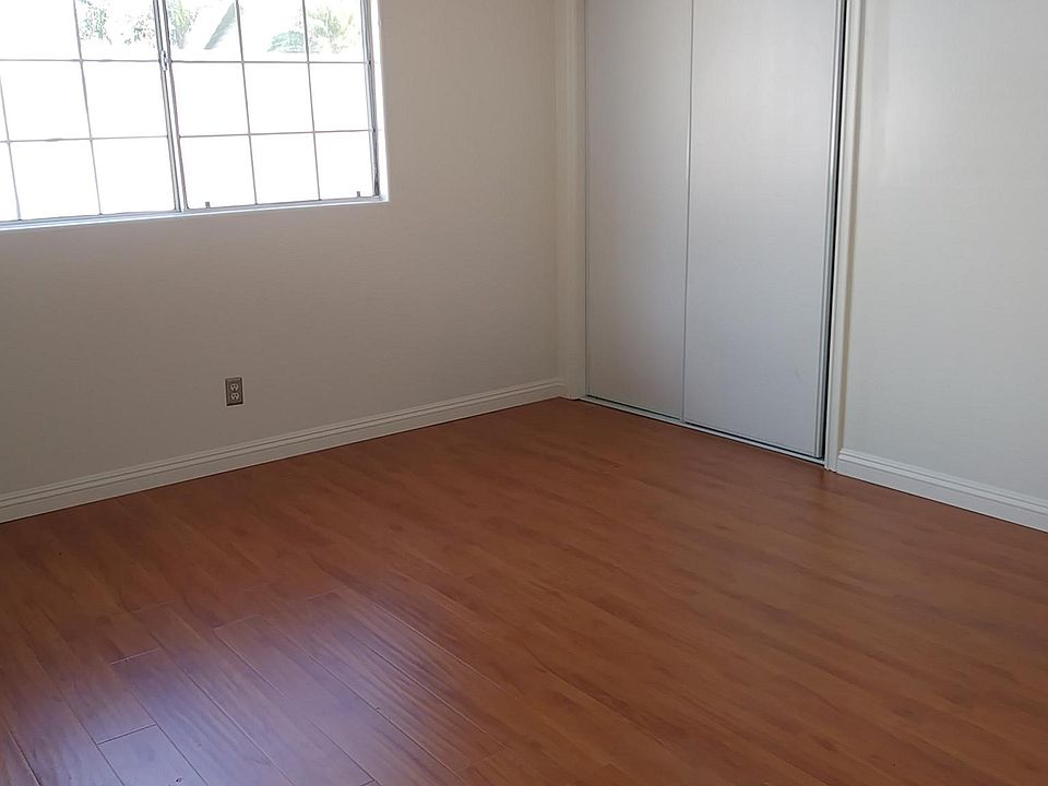 1st image of 3178 Havenpark Ave #B