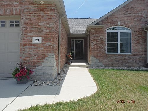 3rd image of 221 Turtle Creek Trl