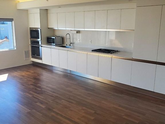 4th image of 2020 Ellis St #403