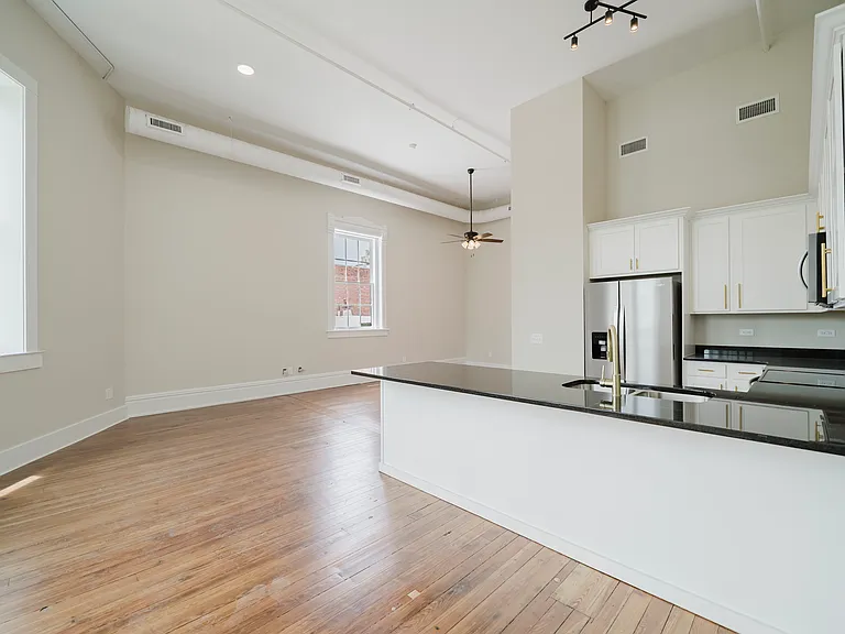 315 Cotton Ave #301 — Photo 17