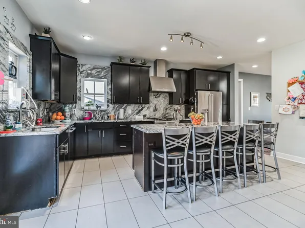 921 Alburger Ave, Philadelphia, PA 19115