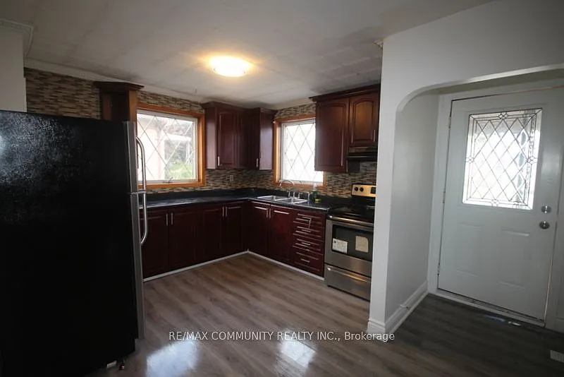 4 bed, $2,895 — Photo 3