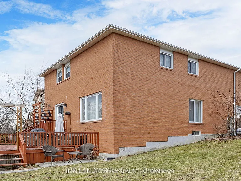 37 Justus Dr — Photo 36