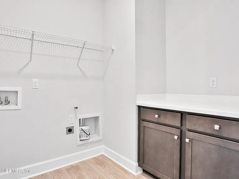 351 Millenia Dr — Photo 29