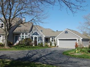 24 Hidden Bay Dr, Dartmouth, MA 02748
