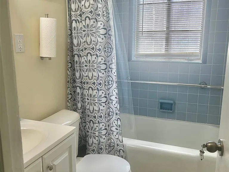 15518 Meyers Rd — Photo 14