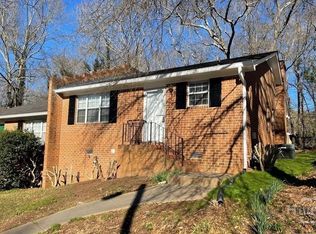 130 Oxford Ct, Athens, GA 30606