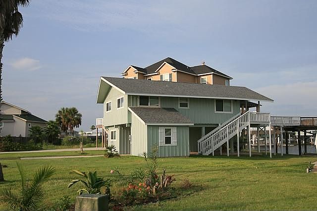 2nd image of 4224 Karankawa Way