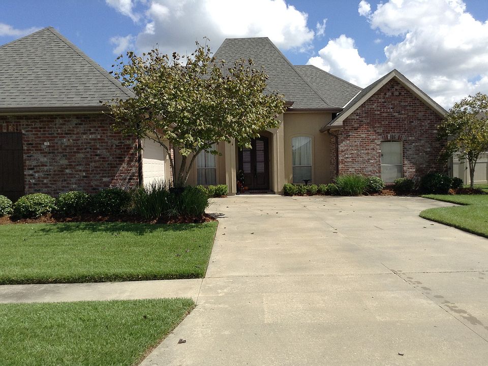 1st image of 216 Shay Dr