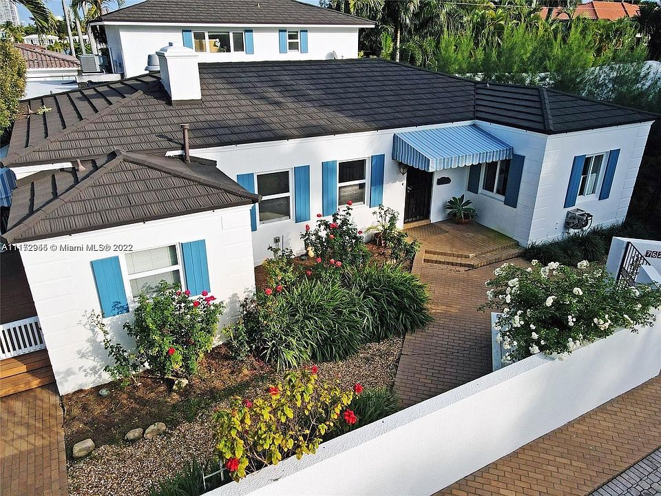 1st image of 7621 Coquina Dr