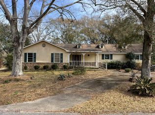 9416 Windrow Pl, Moss Point, MS 39562